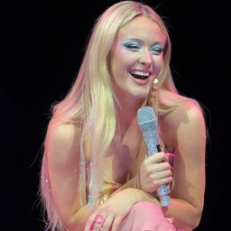 Zara Larsson gallery image