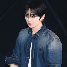 Lee Know gallery image