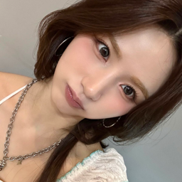 Jiyoon gallery image