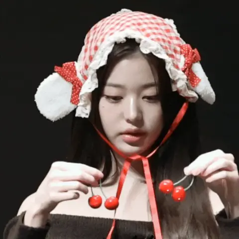 Wonyoung gif