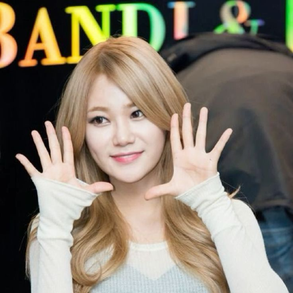 Gambar galeri Seo Yuna