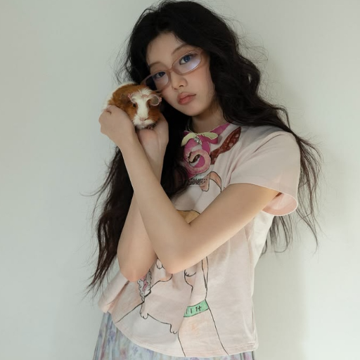 Wonhee gallery image