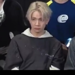 Heeseung gallery image