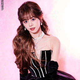 Ouyang Chengxi gallery image