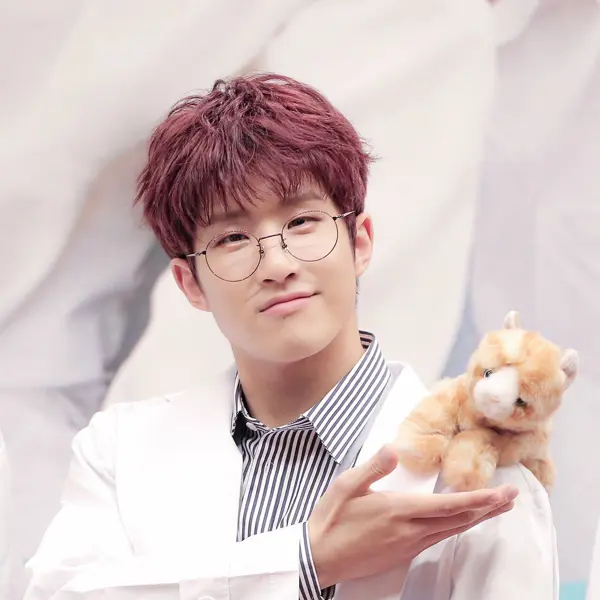 JinJin gallery image