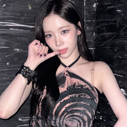 Hong Hyeju gallery image