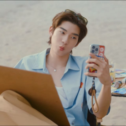 TeeTee gallery image