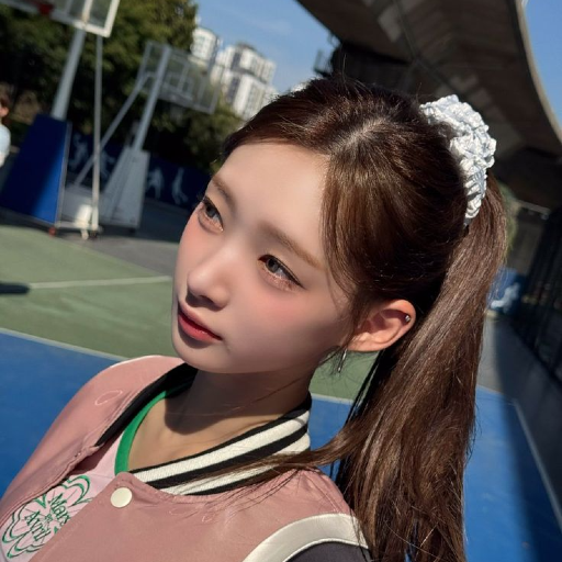 Hyerin gallery image