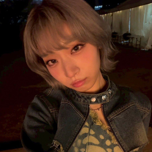 Jisoo gallery image