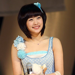 Nicole gallery image