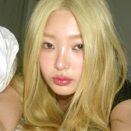 Yoonchae gallery image