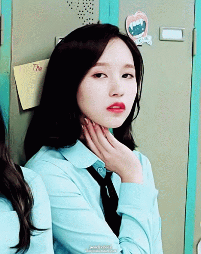 Mina gif