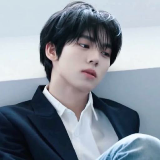 Han Yujin gallery image