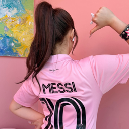 Elisia gallery image