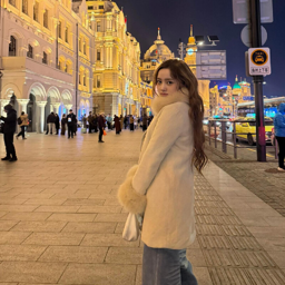 Elisia gallery image