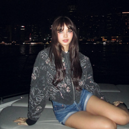 Lalisa gallery image