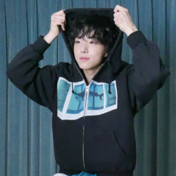 Baek Junhyuk gallery image