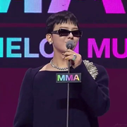 G-Dragon gif