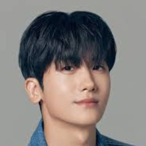 Hyungsik gallery image