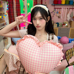 Leeseo gallery image