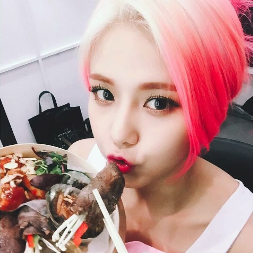 Shin Hyejeong galerijafbeelding