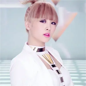 Nicole gallery image