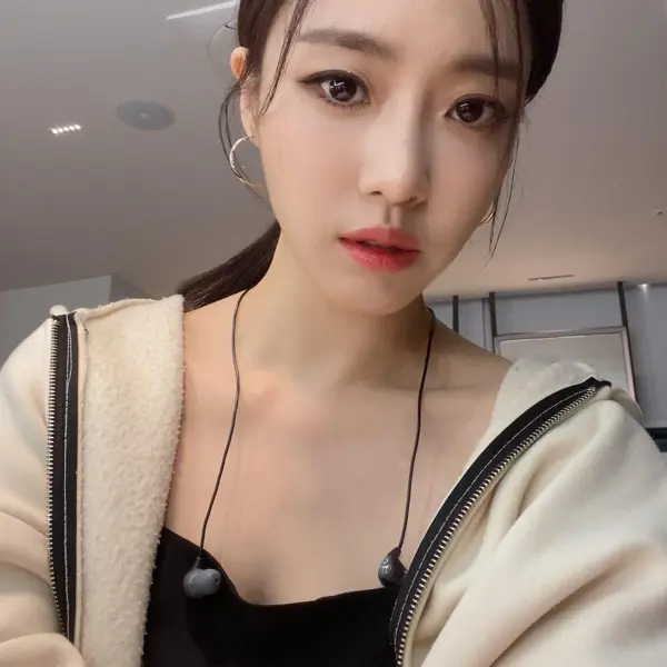 Eunjung gallery image