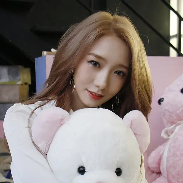 Meiqi gallery image