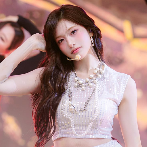 Leeseo gallery image
