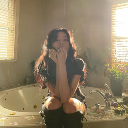 Seulgi gallery image