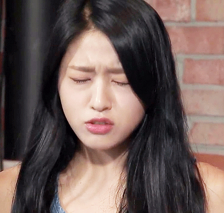 Seolhyun gif
