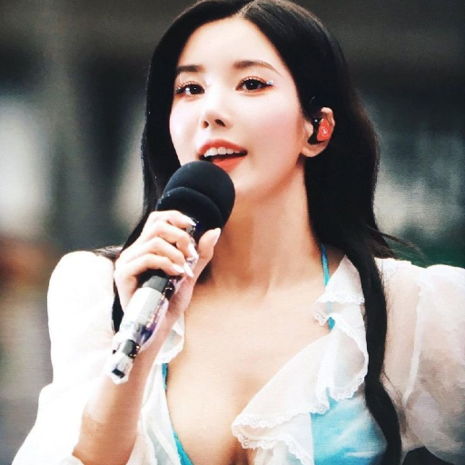 Eunbi gallery image