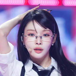Chungha gallery image