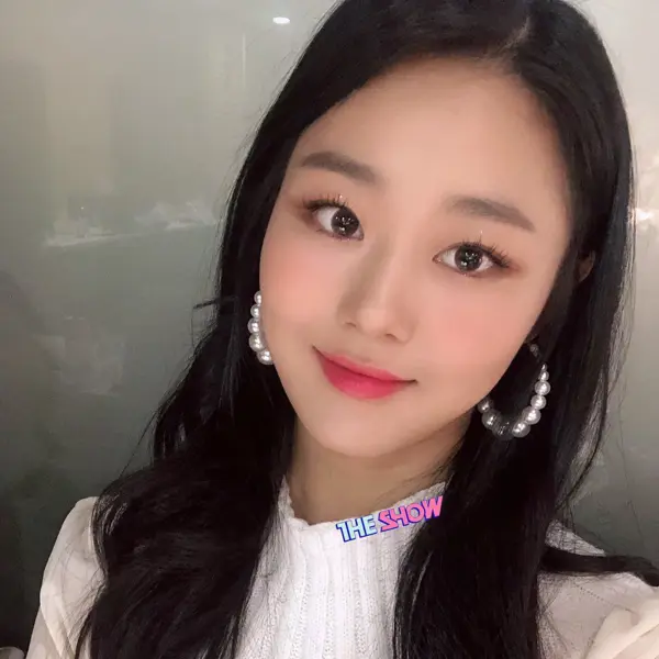 Chaerin gallery image