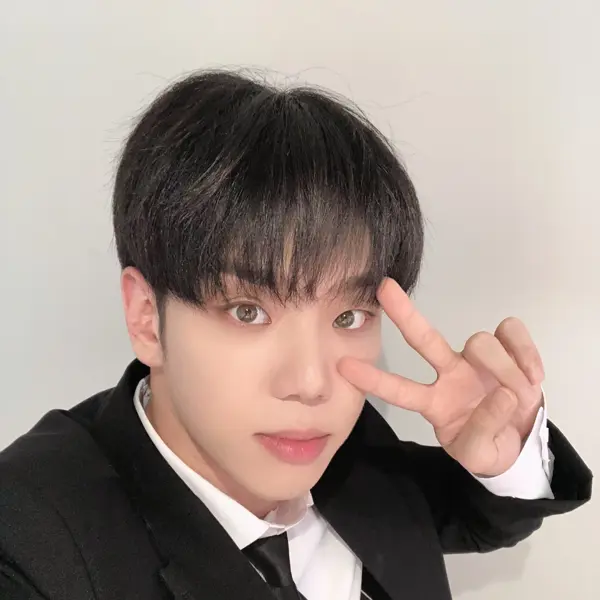Kim Byeongkwan galerijafbeelding