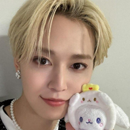 Shiroiwa Ruki gallery image