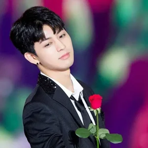 Song Yunhyeong gallery image