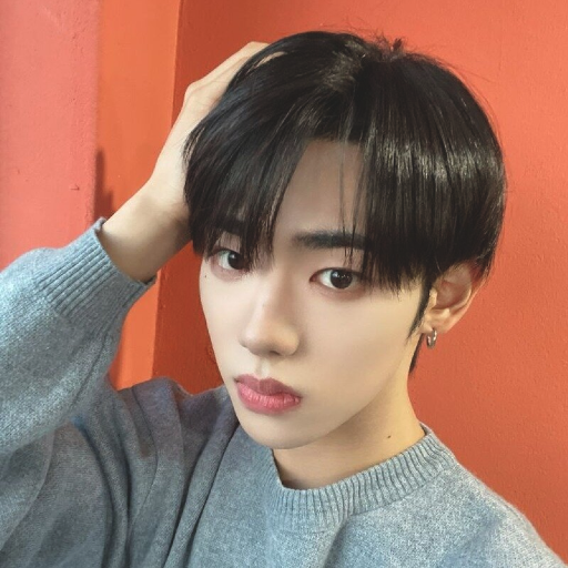 Kang Minseo galerijafbeelding