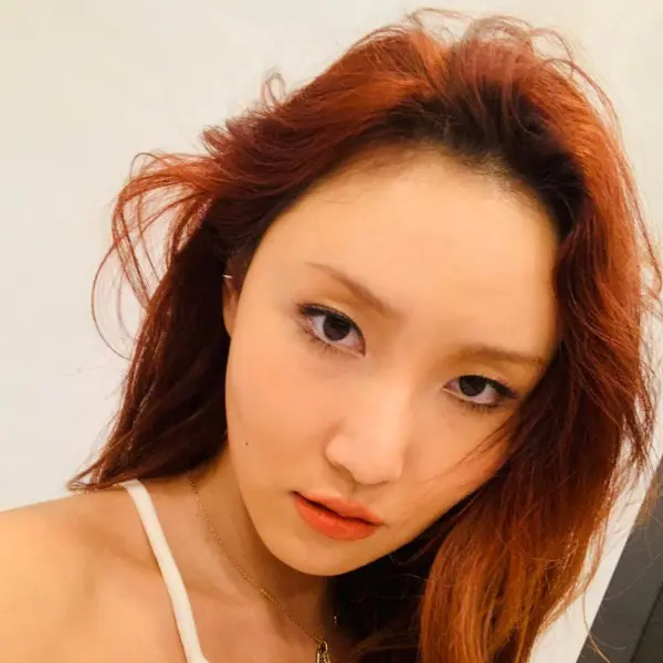 Hwasa gallery image
