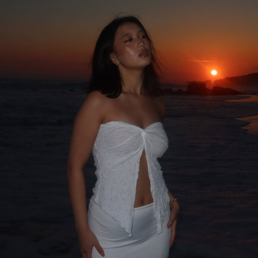 Lexi gallery image