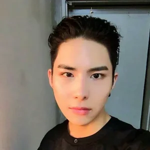 Seyoon gallery image