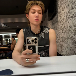 Martin gallery image