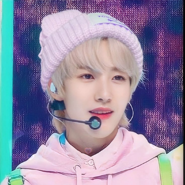 Renjun gallery image