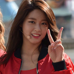 Seolhyun gallery image