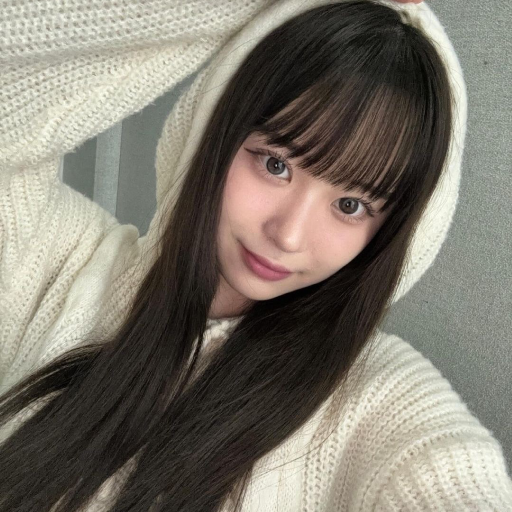 Yuina gallery image