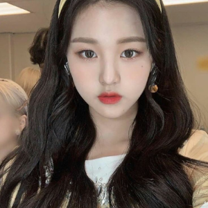 Wonyoung gallery image