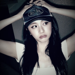 Huh Yunjin gallery image