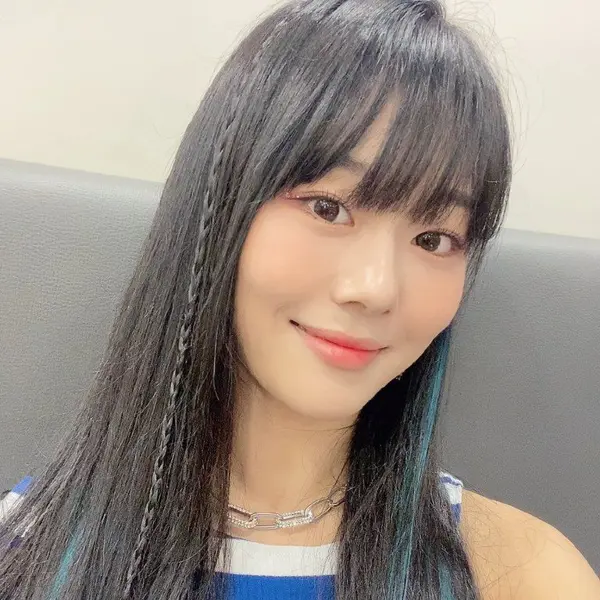 Chaerin gallery image