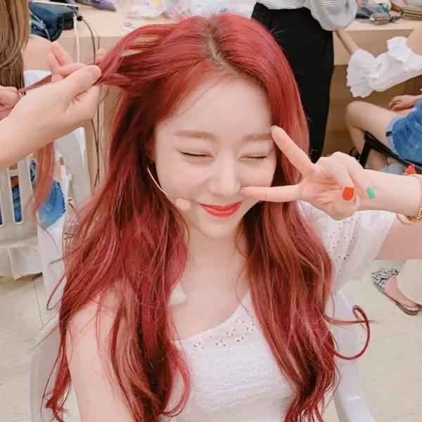 Yeonjung gallery image