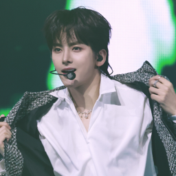 Ling Qi gallery image